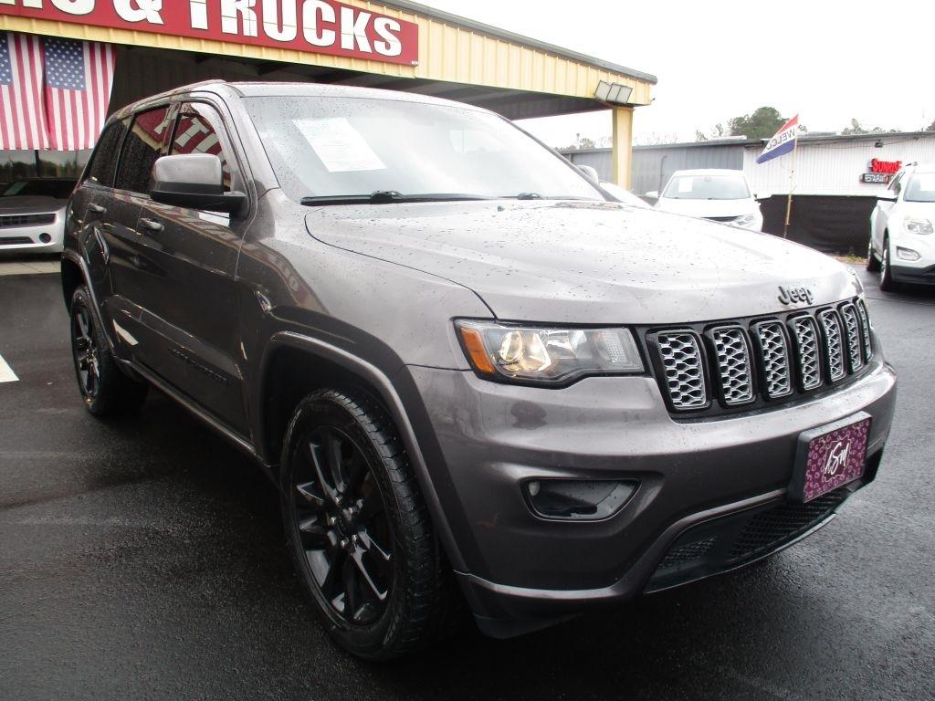 Jeep Grand Cherokee Laredo 4WD 2019