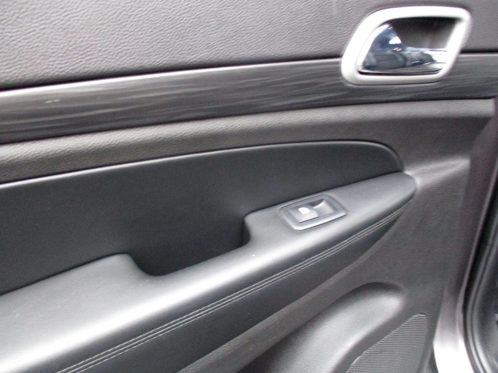 Jeep Grand Cherokee Laredo 4WD 2019