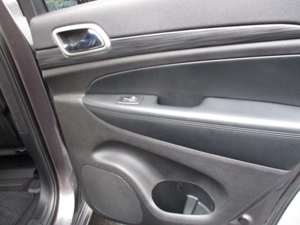 Jeep Grand Cherokee Laredo 4WD 2019