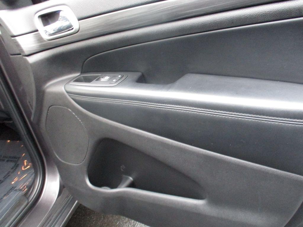 Jeep Grand Cherokee Laredo 4WD 2019