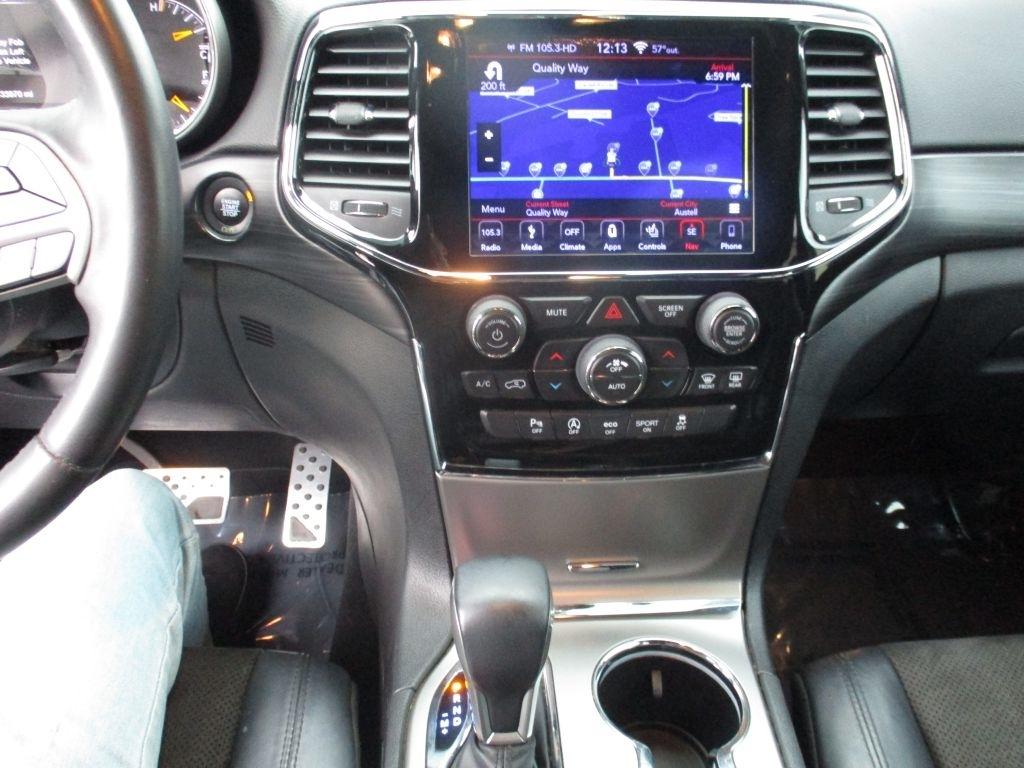 Jeep Grand Cherokee Laredo 4WD 2019