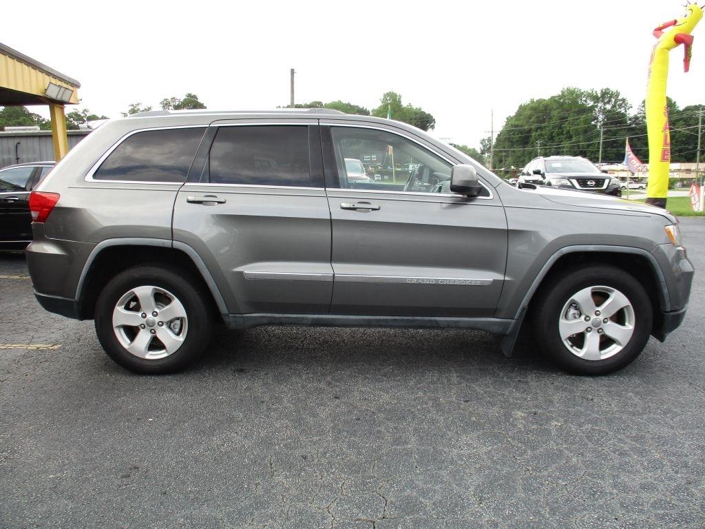 Jeep Grand Cherokee Laredo 2WD 2012