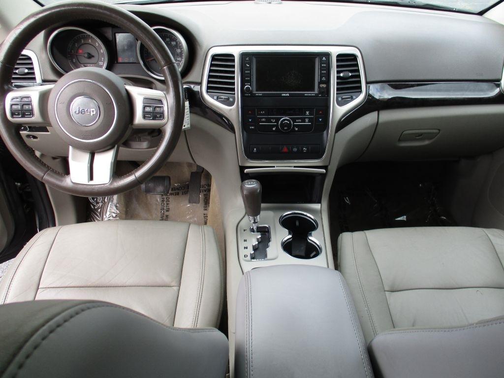 Jeep Grand Cherokee Laredo 2WD 2012