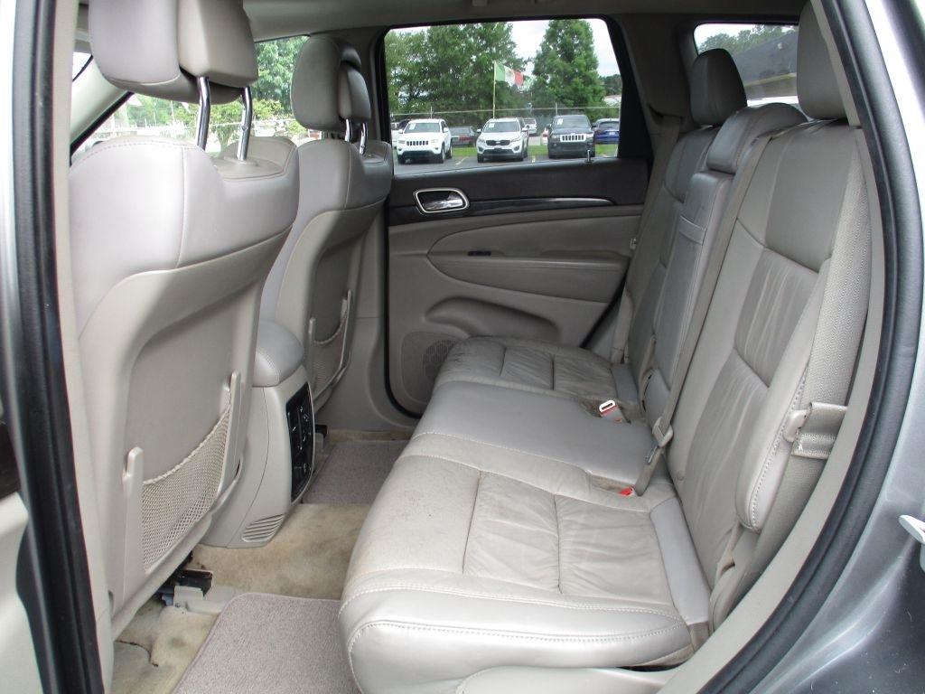 Jeep Grand Cherokee Laredo 2WD 2012