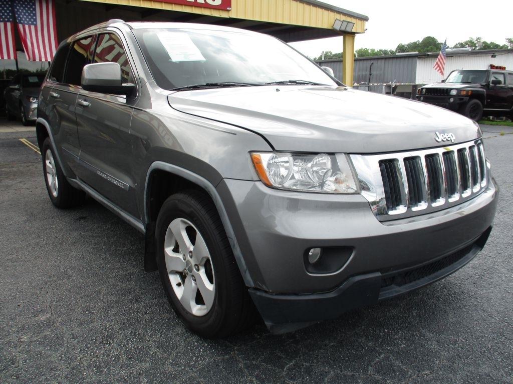 Jeep Grand Cherokee Laredo 2WD 2012