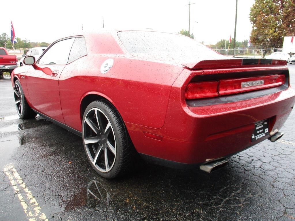 Dodge Challenger SE 2010