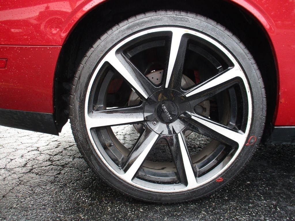 Dodge Challenger SE 2010