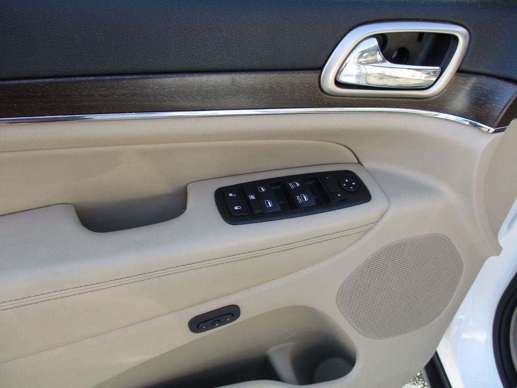 Jeep Grand Cherokee Limited 2WD 2014