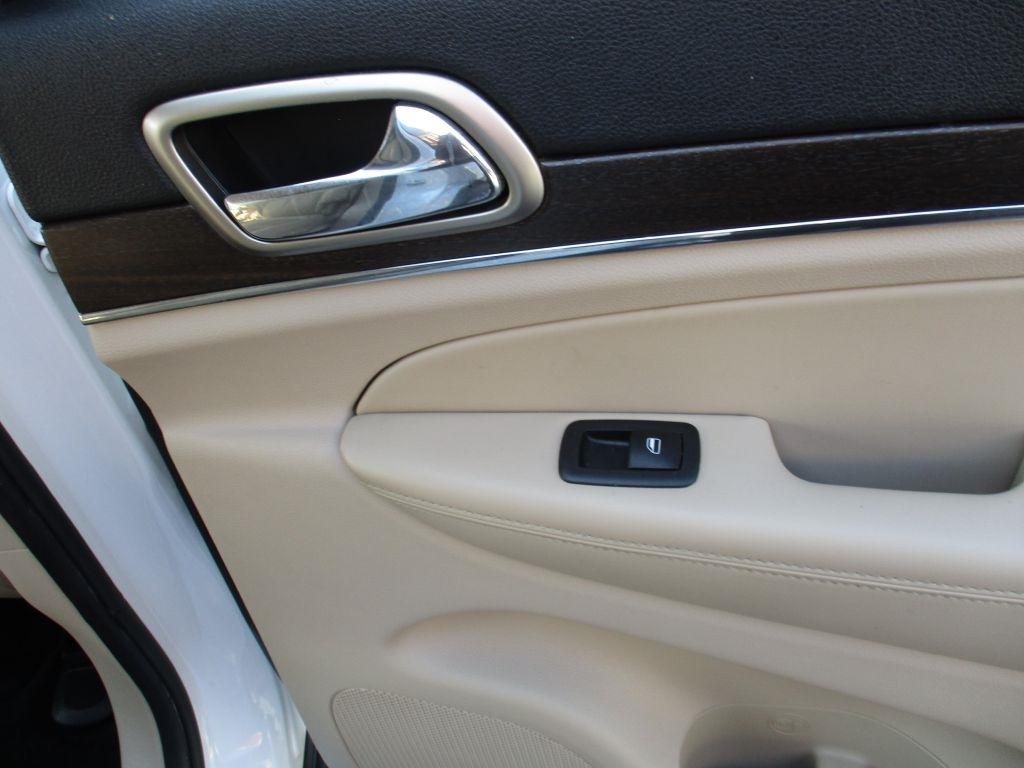 Jeep Grand Cherokee Limited 2WD 2014