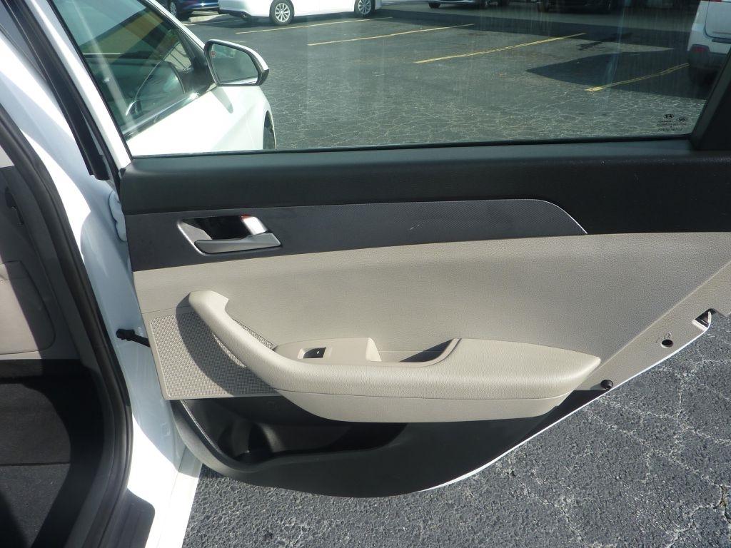 Hyundai Sonata SE 2017