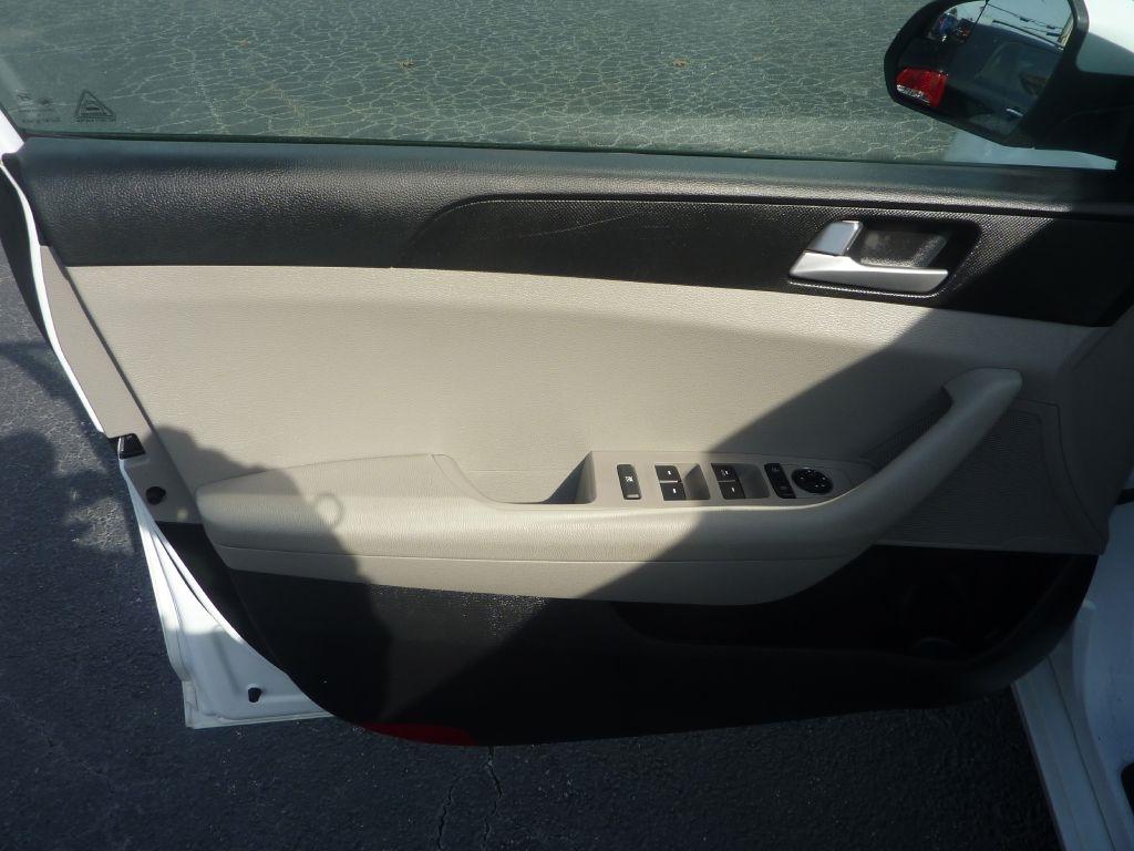 Hyundai Sonata SE 2017