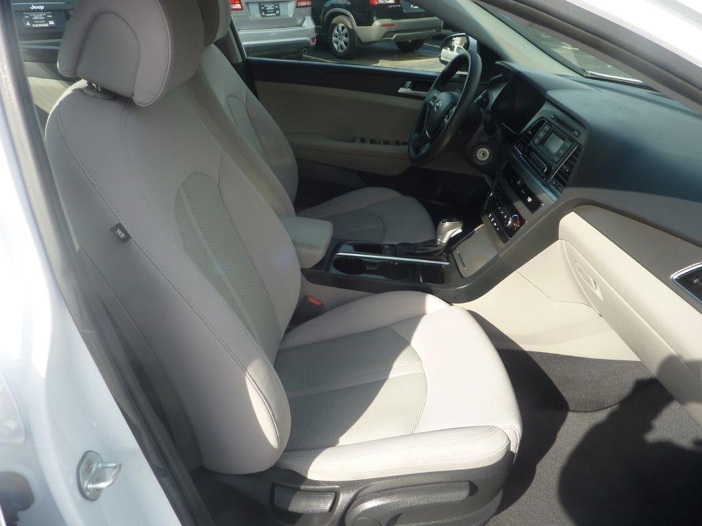 Hyundai Sonata SE 2017