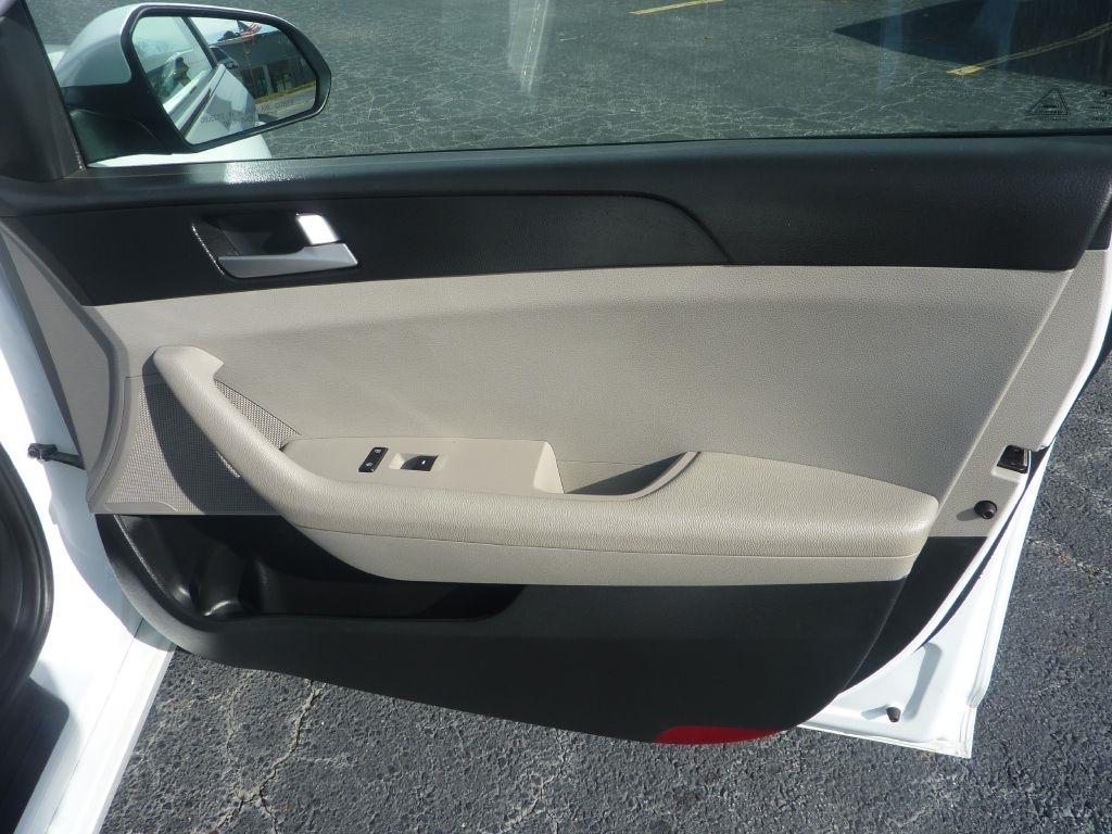 Hyundai Sonata SE 2017