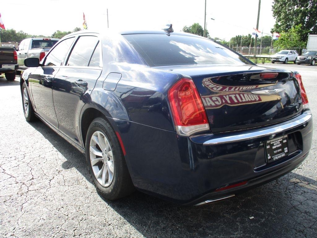 Chrysler 300 Limited RWD 2015