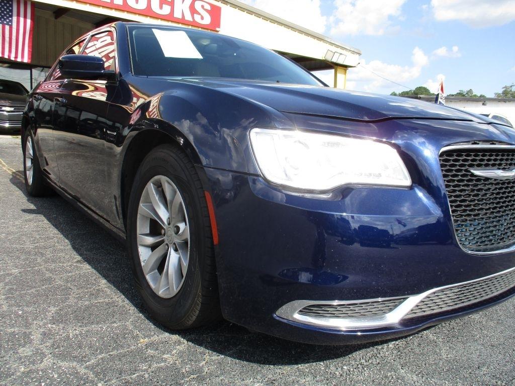 Chrysler 300 Limited RWD 2015