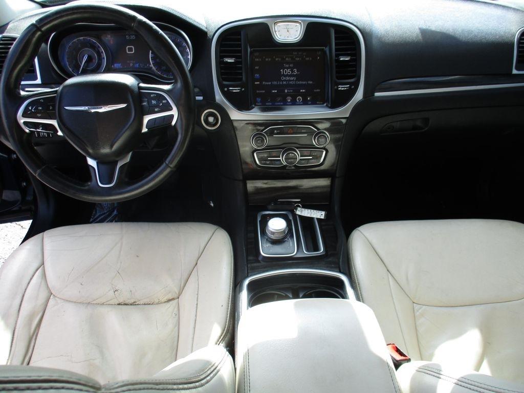 Chrysler 300 Limited RWD 2015