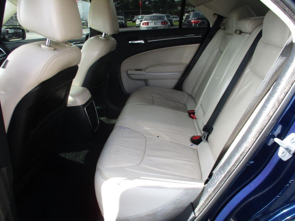 Chrysler 300 Limited RWD 2015