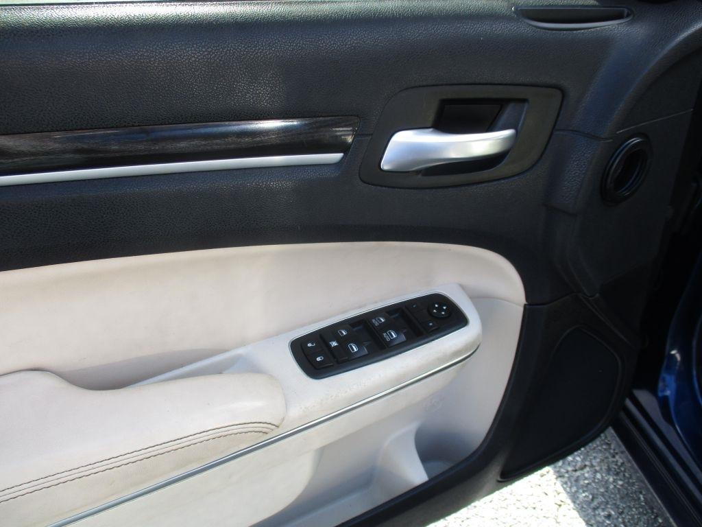 Chrysler 300 Limited RWD 2015