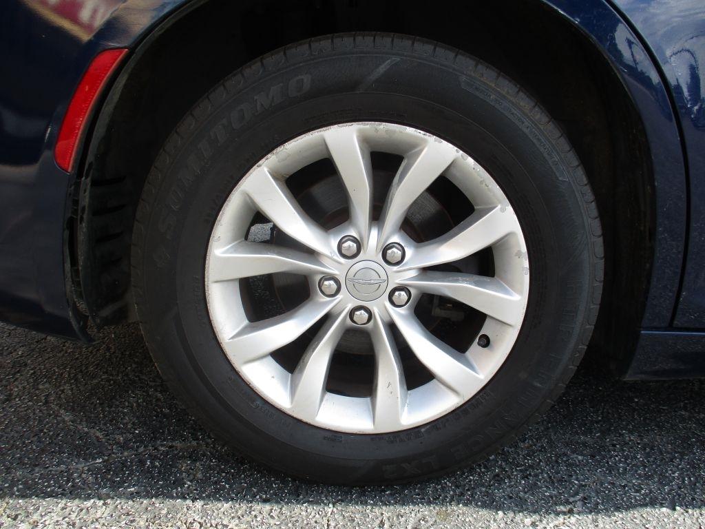 Chrysler 300 Limited RWD 2015