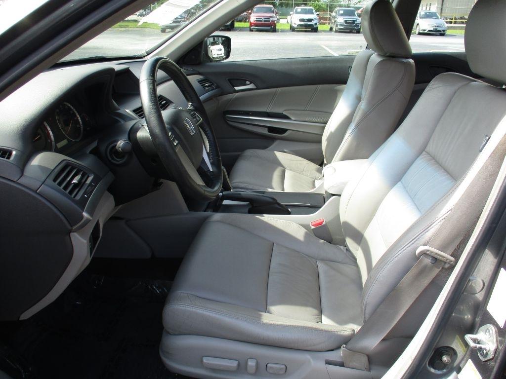 Honda Accord EX-L V-6 Sedan AT 2009
