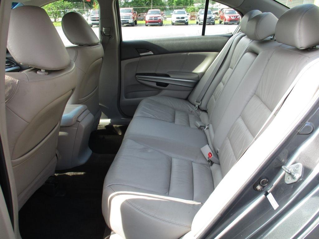 Honda Accord EX-L V-6 Sedan AT 2009