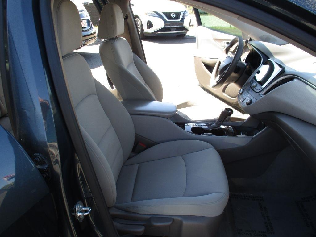 Chevrolet Malibu LS 2020