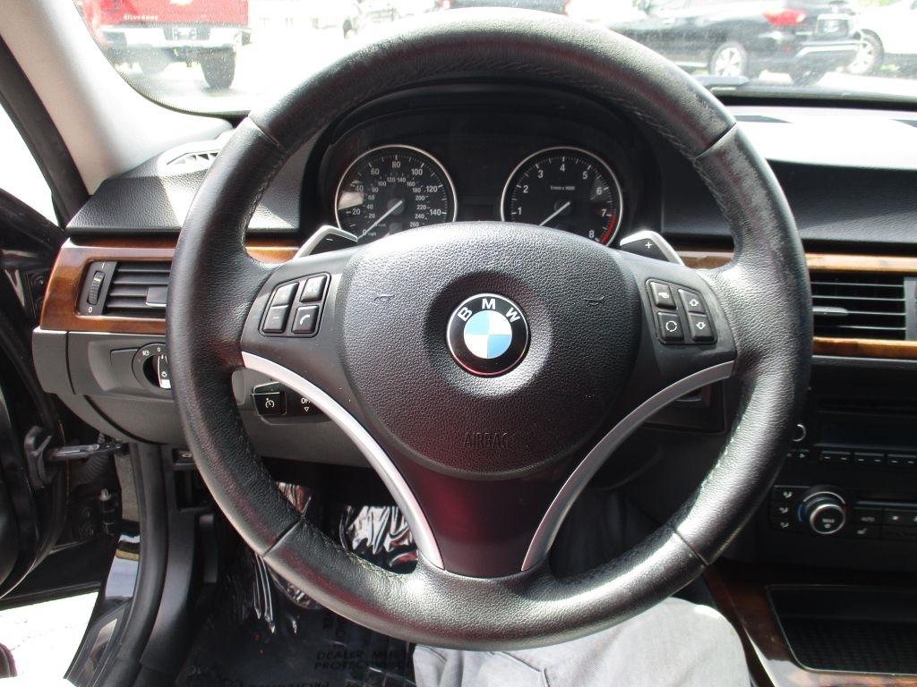 BMW 3-Series 335i SA 2011