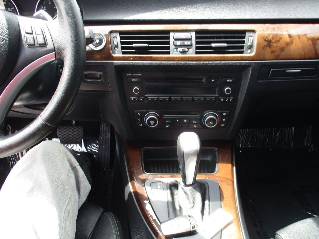 BMW 3-Series 335i SA 2011