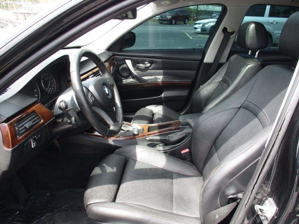 BMW 3-Series 335i SA 2011