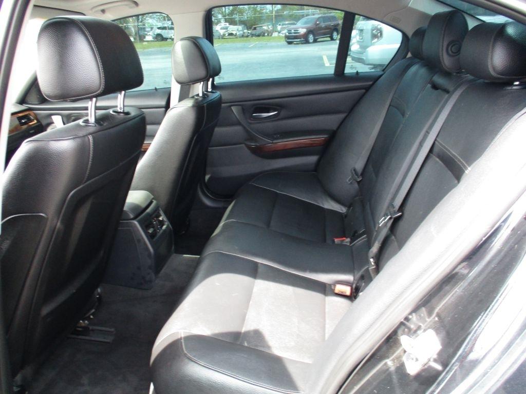 BMW 3-Series 335i SA 2011