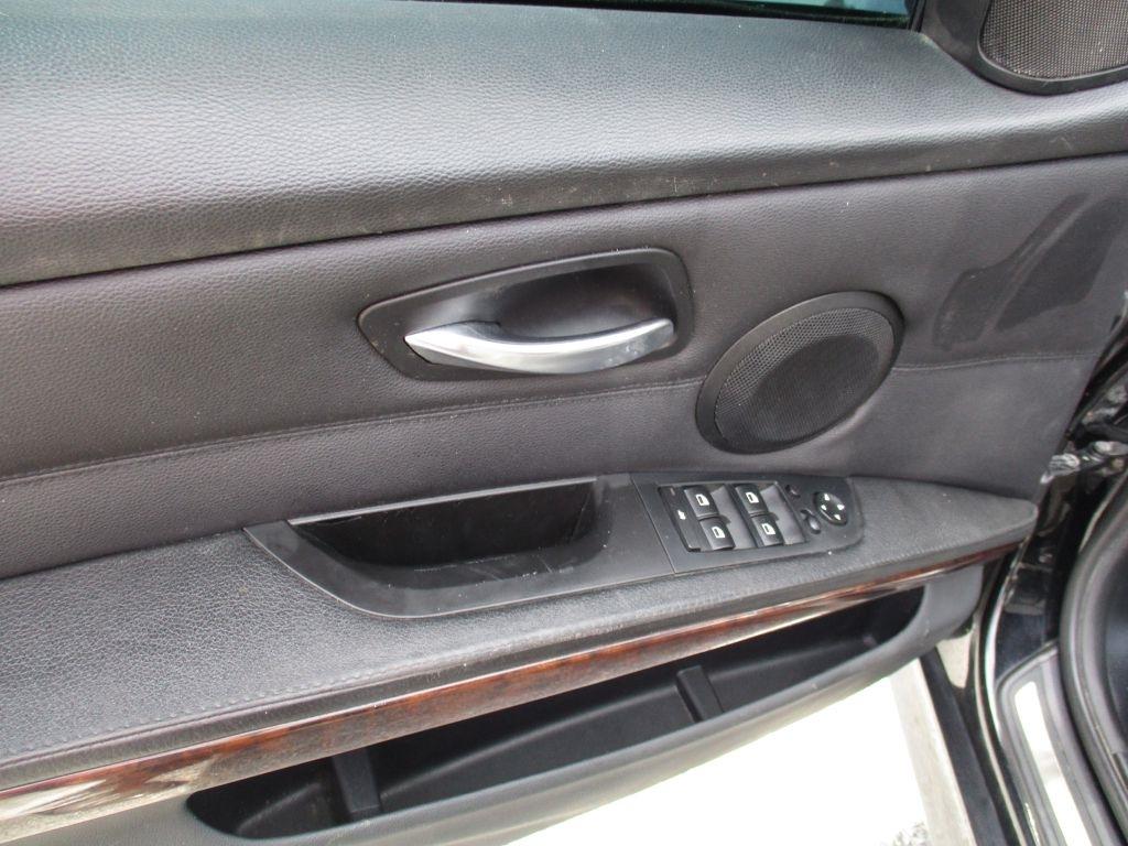 BMW 3-Series 335i SA 2011