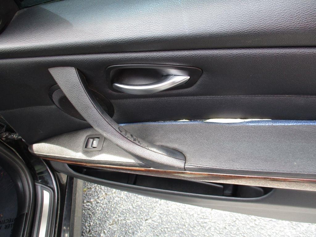 BMW 3-Series 335i SA 2011