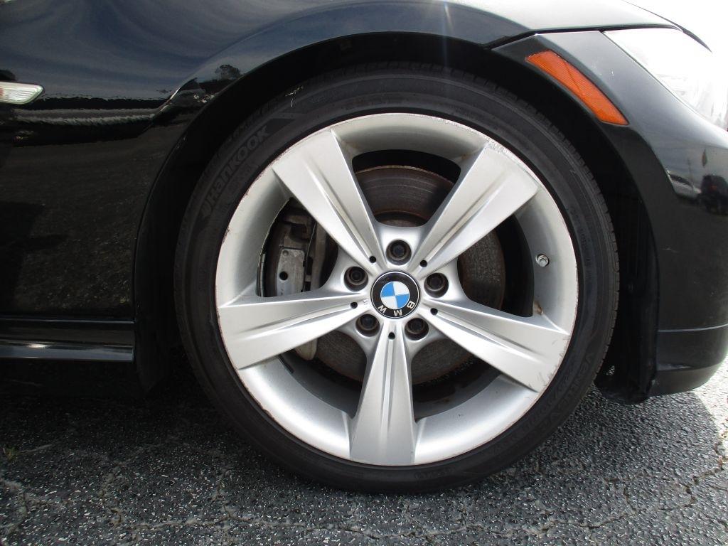 BMW 3-Series 335i SA 2011