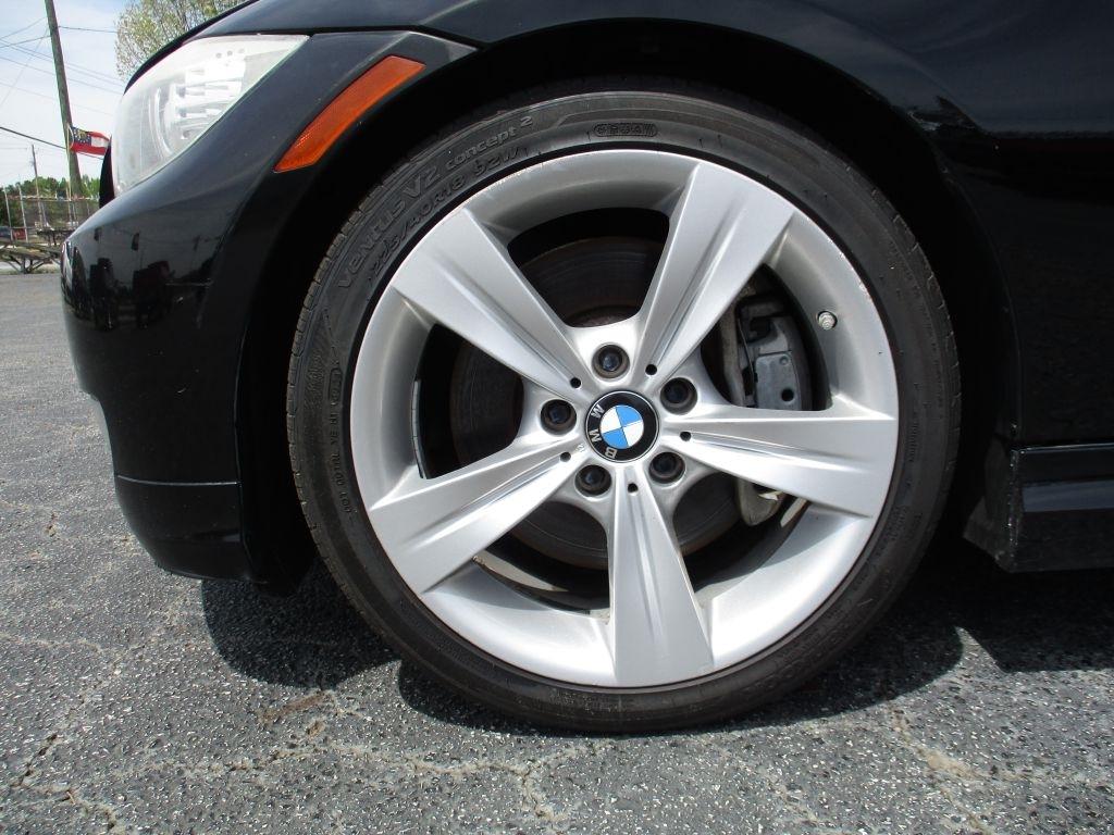 BMW 3-Series 335i SA 2011