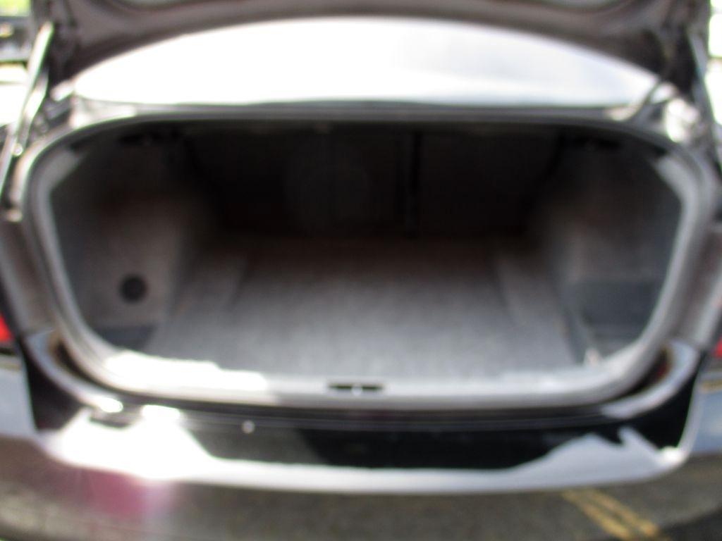 BMW 3-Series 335i SA 2011