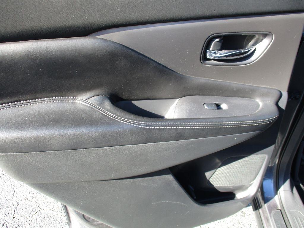 Nissan Murano S 2019