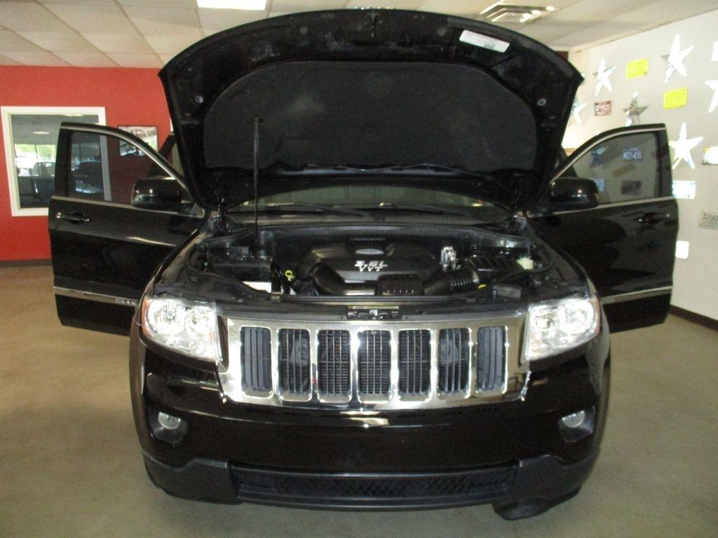 Jeep Grand Cherokee Laredo 2WD 2013