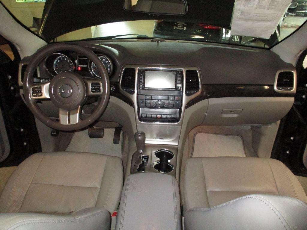 Jeep Grand Cherokee Laredo 2WD 2013