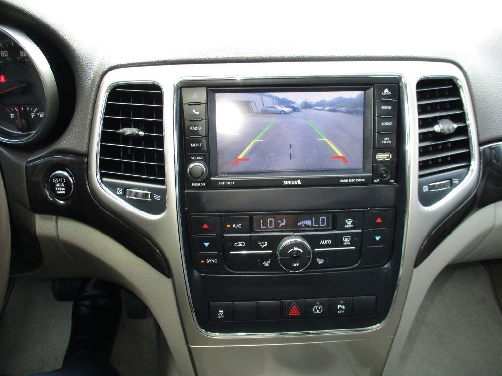 Jeep Grand Cherokee Laredo 2WD 2013