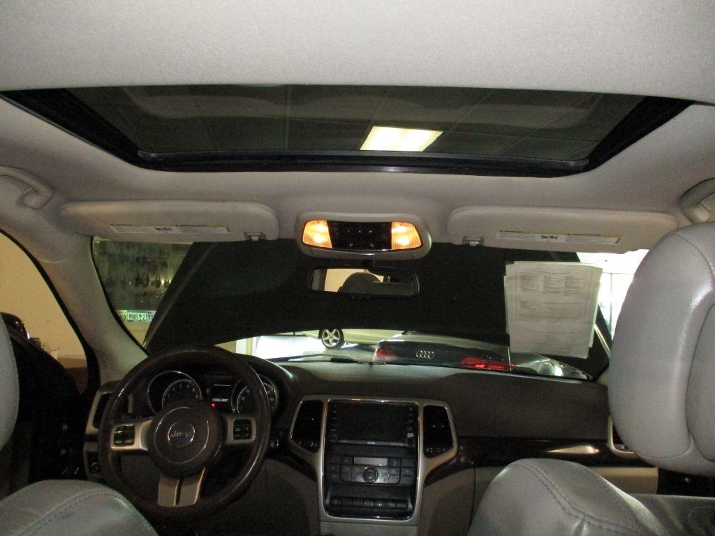 Jeep Grand Cherokee Laredo 2WD 2013