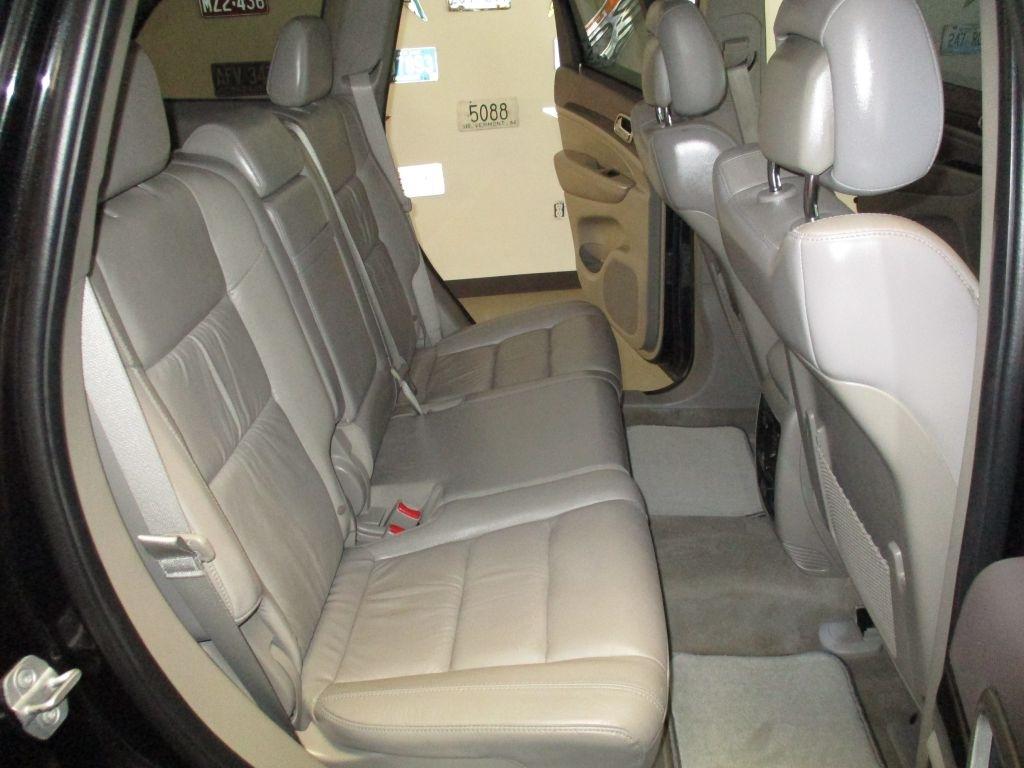 Jeep Grand Cherokee Laredo 2WD 2013