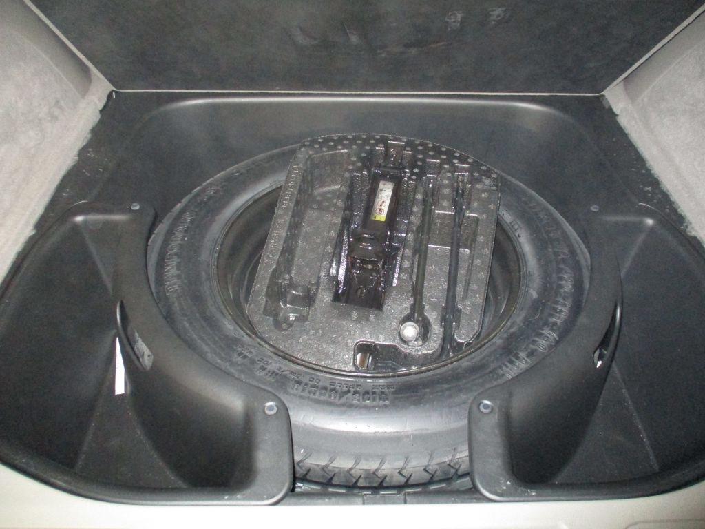 Jeep Grand Cherokee Laredo 2WD 2013