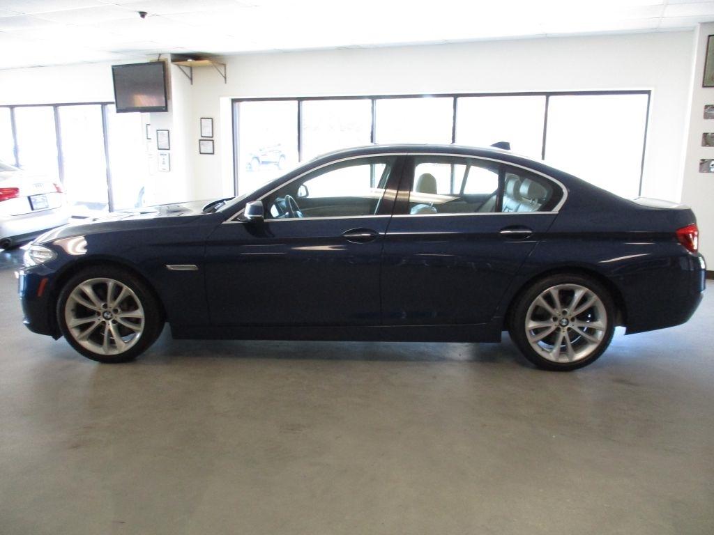 BMW 5-Series 535i xDrive 2016