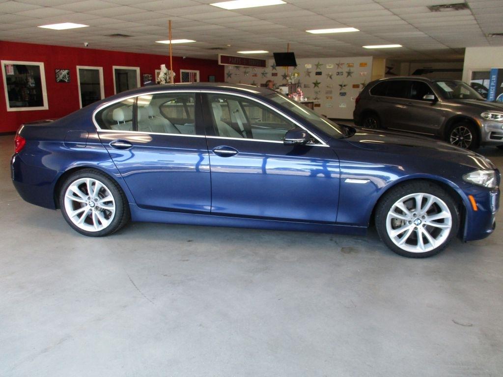 BMW 5-Series 535i xDrive 2016
