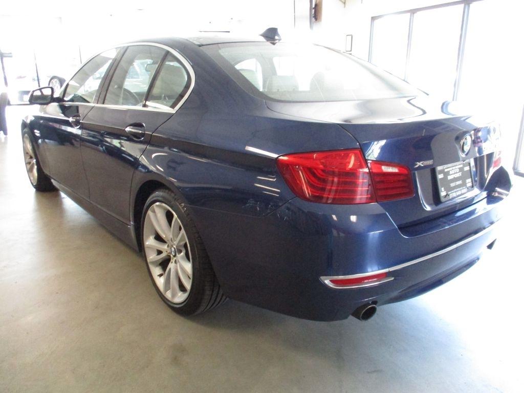 BMW 5-Series 535i xDrive 2016