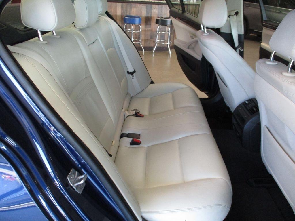 BMW 5-Series 535i xDrive 2016