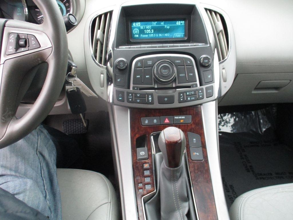Buick LaCrosse CXL FWD 2010