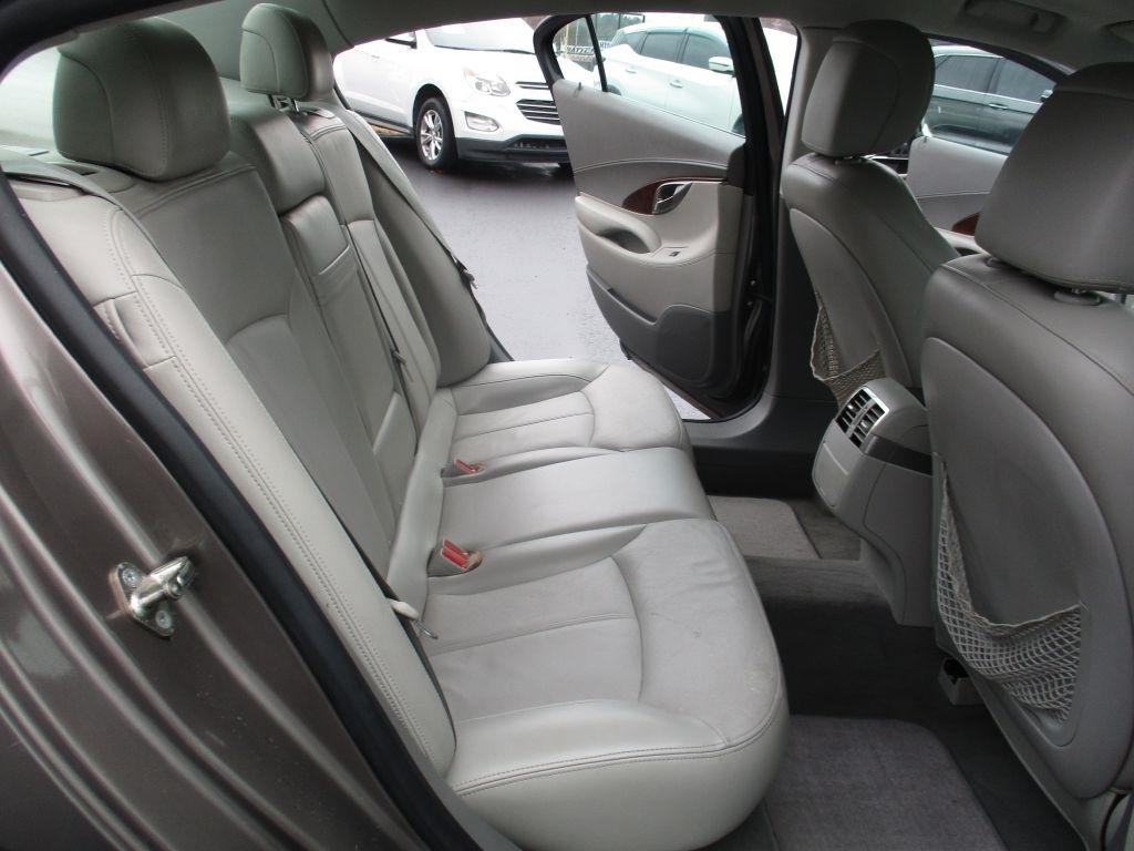 Buick LaCrosse CXL FWD 2010