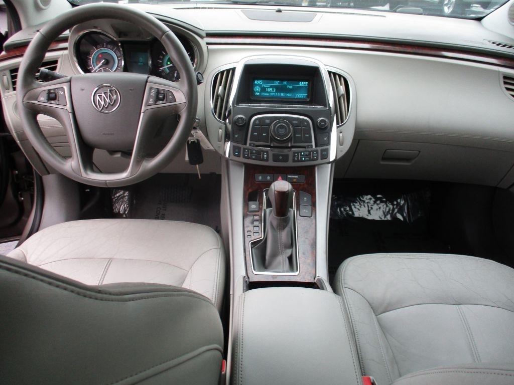 Buick LaCrosse CXL FWD 2010