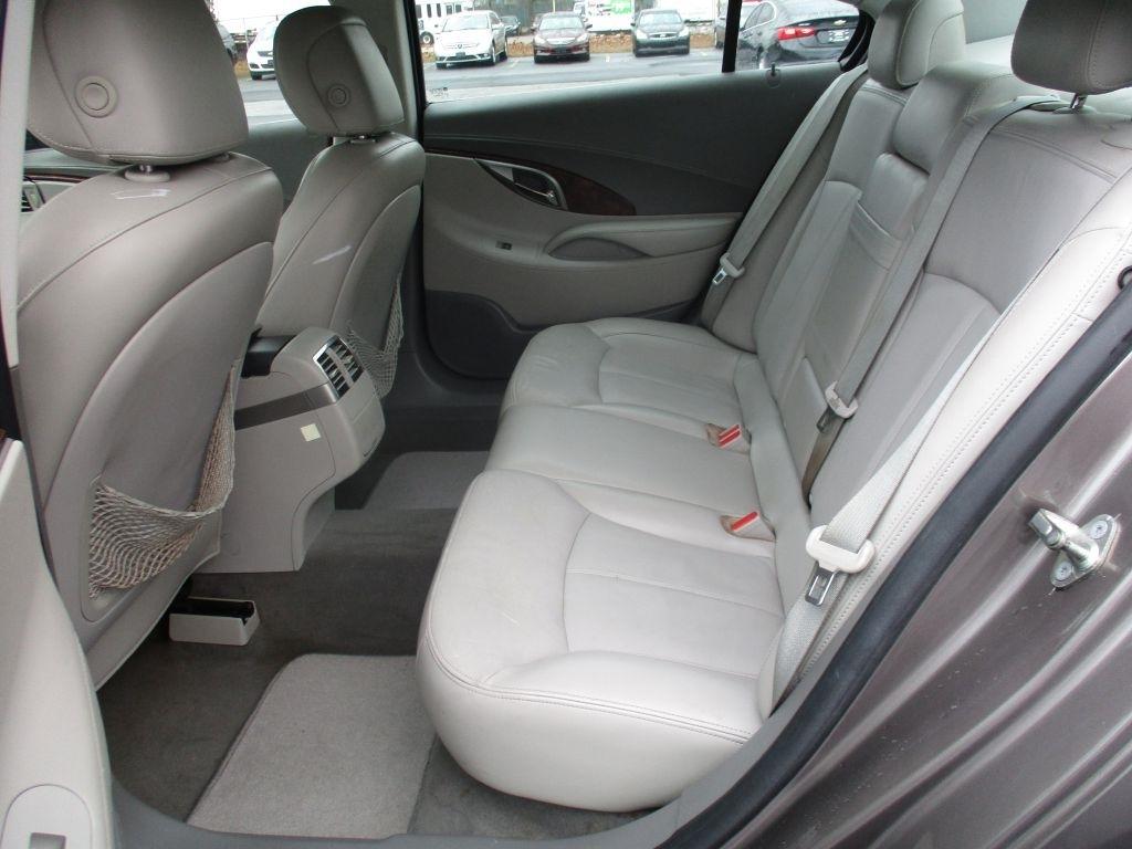 Buick LaCrosse CXL FWD 2010